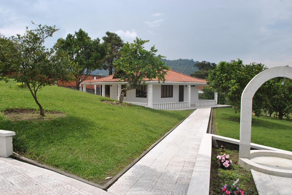Hostal Don Bernardo Santa Rosa de Cabal Ngoại thất bức ảnh