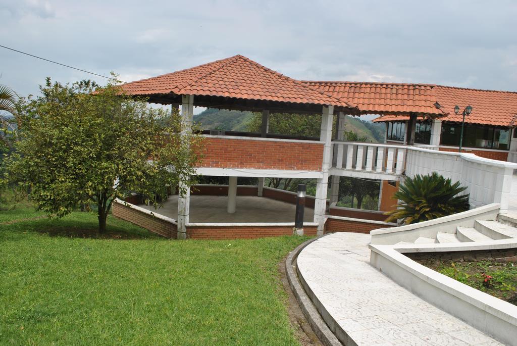Hostal Don Bernardo Santa Rosa de Cabal Ngoại thất bức ảnh