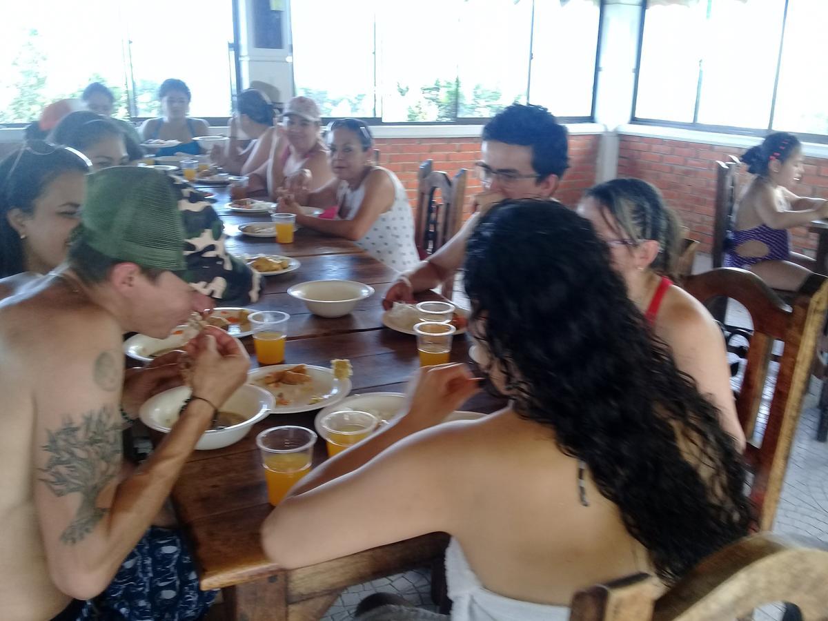 Hostal Don Bernardo Santa Rosa de Cabal Ngoại thất bức ảnh